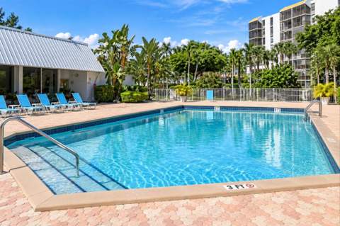 20400 W Country Club Drive 609, Aventura FL - photo 22 of 30