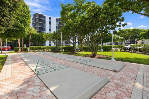 20400 W Country Club Drive 609, Aventura FL - photo 24 of 30