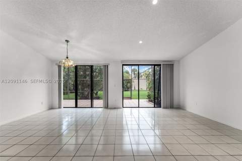 3807 Alcantara Ave A-77, Doral FL - photo 7 of 43