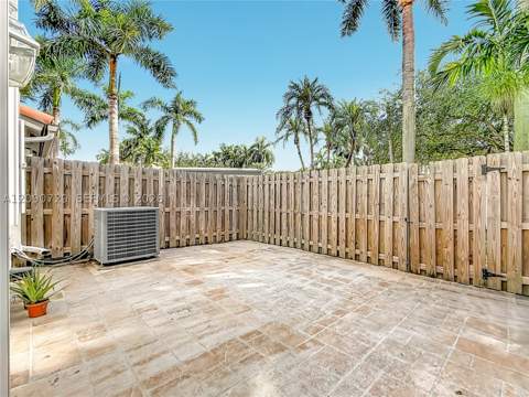 5073 NW 114th Ct, Doral FL - photo 13 of 20