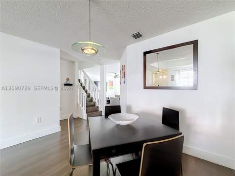 5073 NW 114th Ct, Doral FL - photo 7 of 20