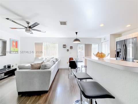 5073 NW 114th Ct, Doral FL - photo 8 of 20