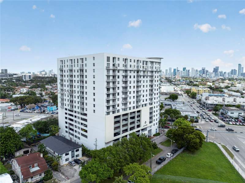 2 bedroom Condominium at 1 Glen Royal Pkwy 903, Altos De Miami Condo, Miami — photo 2