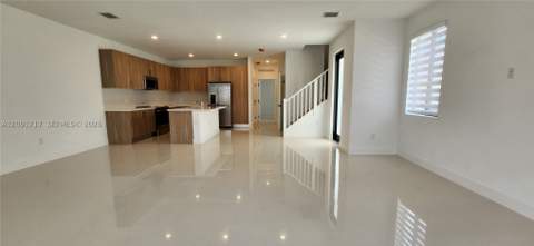 15720 SW 136th Way, Miami FL - photo 10 of 18