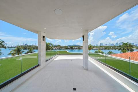 80 S Hibiscus Dr, Miami Beach FL - photo 24 of 68
