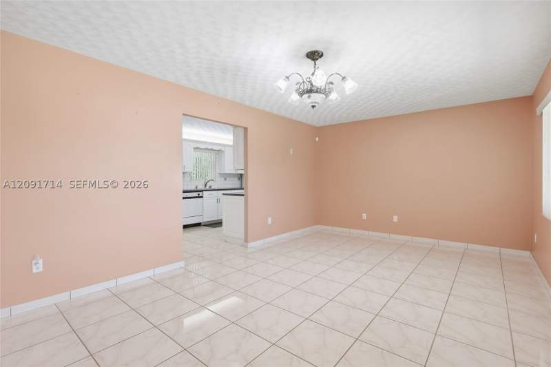 3 bedroom SingleFamilyResidence at 7200 SW 132nd Ave, Winston Park Unit 6, Miami — photo 3