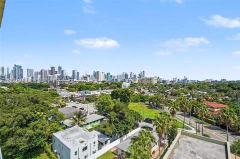 816 NW 11th St 906, Miami FL - photo 11 of 12