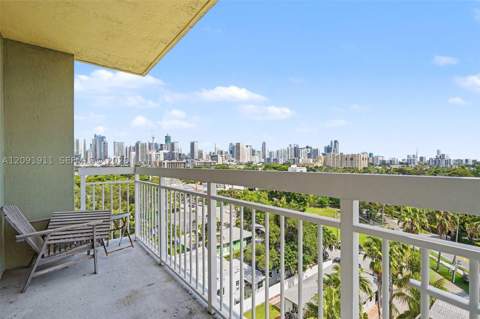816 NW 11th St 906, Miami FL - photo 12 of 12