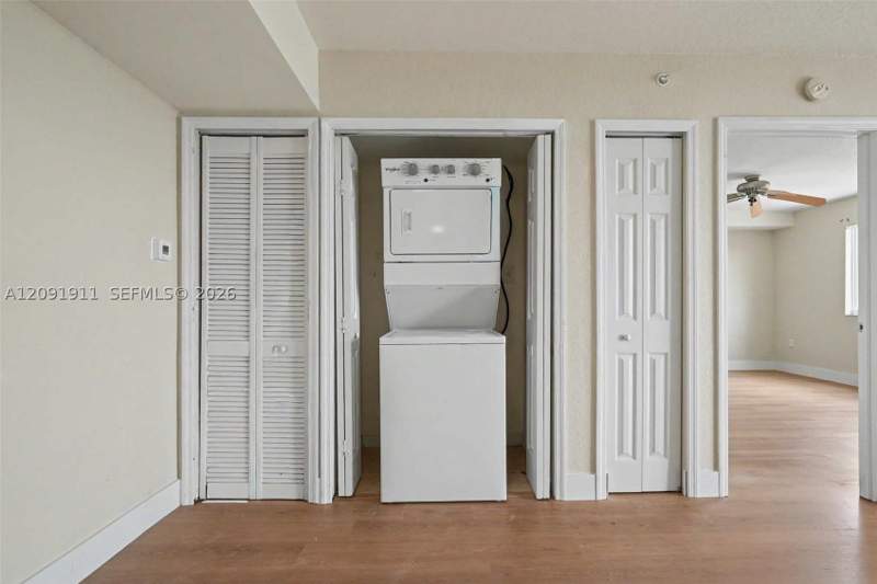 2 bedroom Condominium at 816 NW 11th St 906, Seybold Pointe Condo, Miami — photo 3