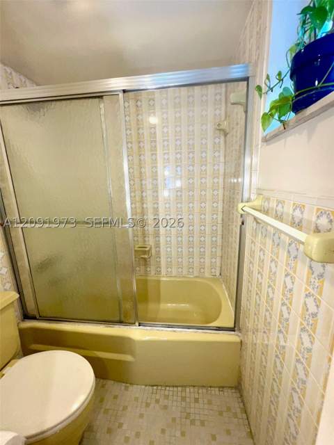 1658 Bay Rd 203, Miami Beach FL - photo 23 of 35