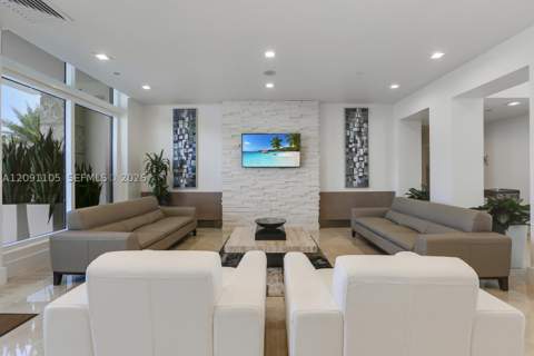 4775 Collins Ave 2207, Miami Beach FL - photo 10 of 71