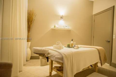 4775 Collins Ave 2207, Miami Beach FL - photo 24 of 71