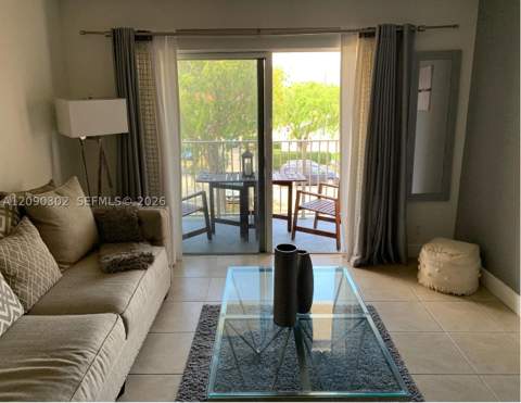5221 Geneva Way 304, Doral FL - photo 11 of 15