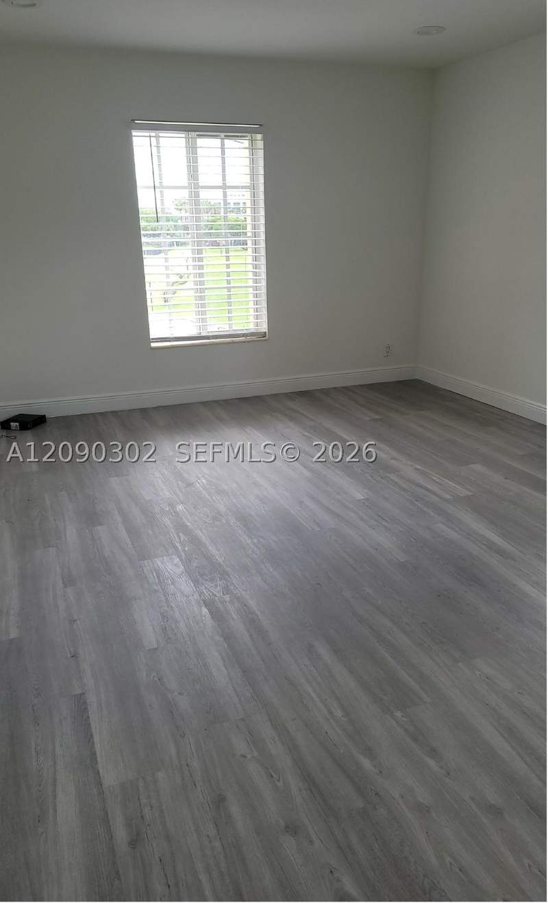 1 bedroom Condominium at 5221 Geneva Way 304, Doral Gardens II Condo, Doral — photo 3