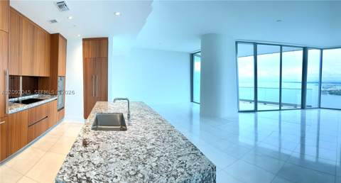 175 SE 25Th Rd 2803, Miami FL - photo 24 of 36