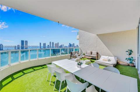 3330 NE 190th St Uph11, Aventura FL - photo 15 of 76