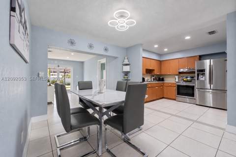 4870 NW 169th St, Miami Gardens FL - photo 13 of 40