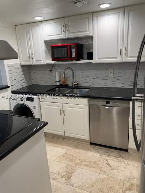 3702 NE 171st St 6, North Miami Beach FL - photo 9 of 29