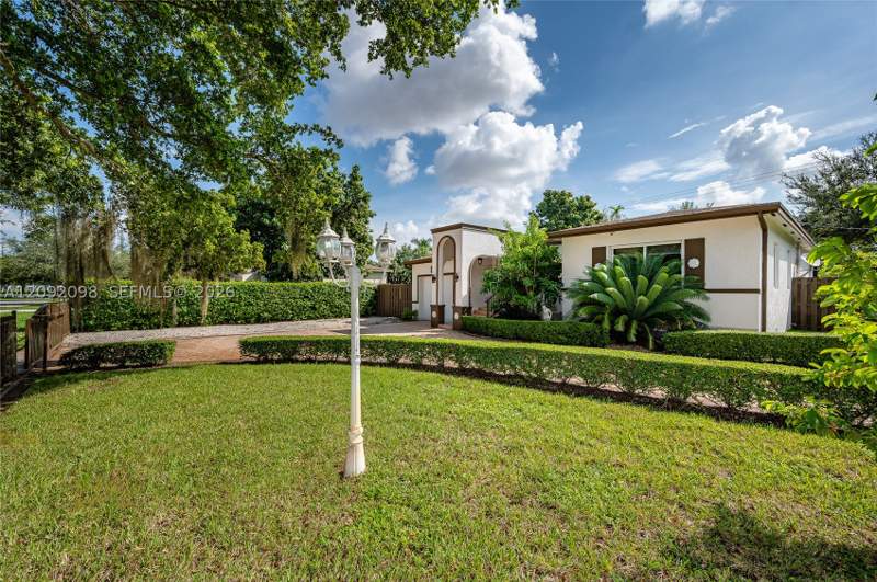 3 bedroom SingleFamilyResidence at 589 Miller Dr, Foust Sub, Miami Springs — photo 3
