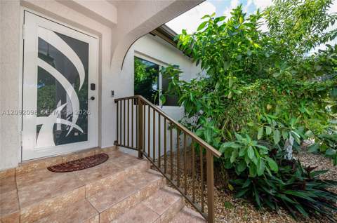 589 Miller Dr, Miami Springs FL - photo 8 of 32