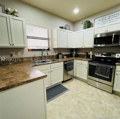 373 NE 37th Ave, Homestead FL - photo 7 of 15