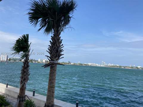 7501 E Treasure Dr 2M, North Bay Village FL - photo 23 of 35