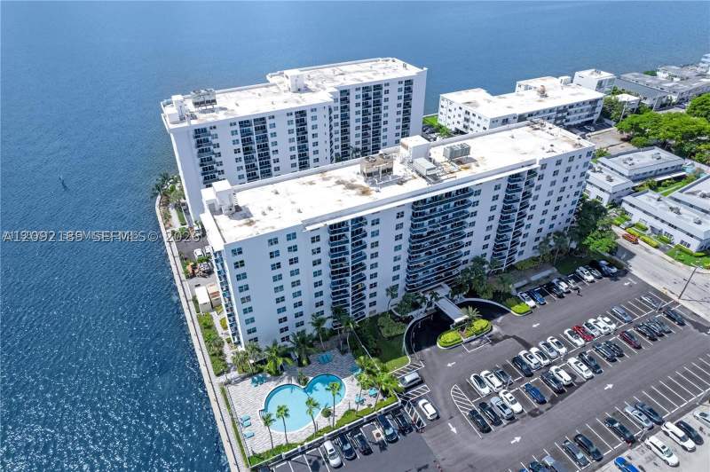 2 bedroom Condominium at 7501 E Treasure Dr 2M, Treasures On The Bay II C, North Bay Village — photo 3