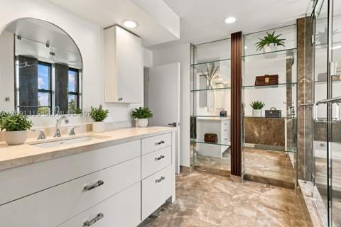 1542 NE Quayside Ter D2, Miami FL - photo 24 of 59