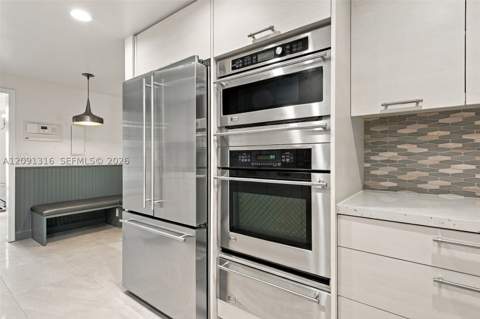 1542 NE Quayside Ter D2, Miami FL - photo 9 of 59