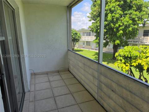20210 NE 2nd Ave V30, Miami Gardens FL - photo 20 of 34