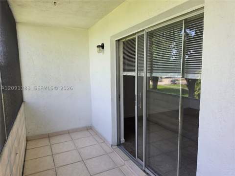 20210 NE 2nd Ave V30, Miami Gardens FL - photo 22 of 34