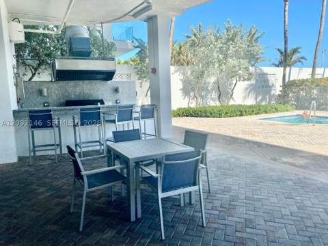6515 Collins Ave 1505, Miami Beach FL - photo 15 of 26
