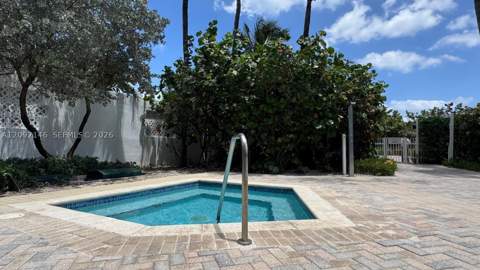 6515 Collins Ave 1505, Miami Beach FL - photo 16 of 26