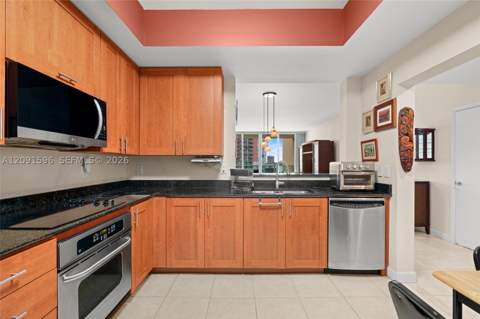 3340 NE 190th St 708, Aventura FL - photo 17 of 46