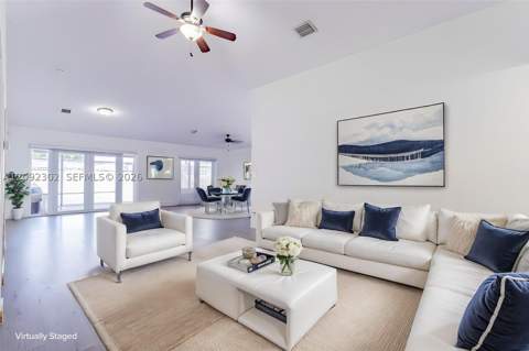 11389 SW 185th Ter, Miami FL - photo 10 of 47