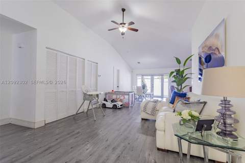 11389 SW 185th Ter, Miami FL - photo 17 of 47