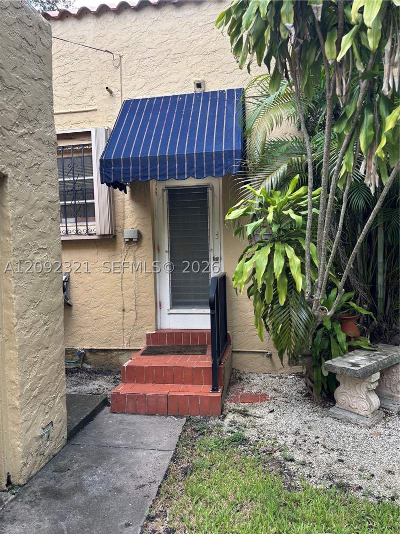 3 bedroom SingleFamilyResidence at 825 Madrid St, C Gab Granada Sec Rev, Coral Gables — photo 5
