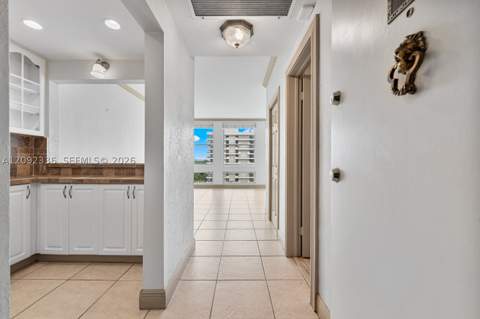 700 Biltmore Way 814, Coral Gables FL - photo 6 of 28