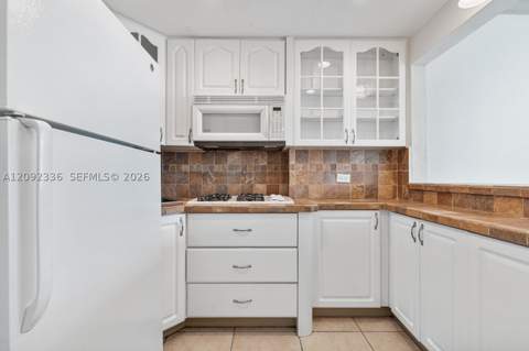 700 Biltmore Way 814, Coral Gables FL - photo 8 of 28