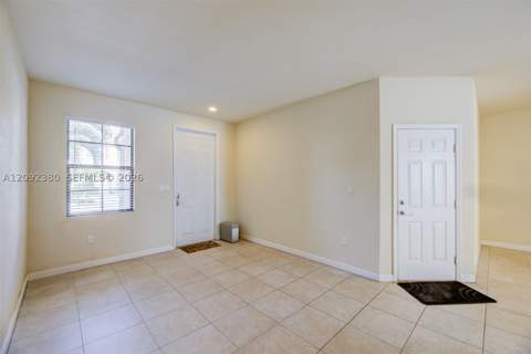3316 W 91st Ter, Hialeah FL - photo 10 of 47