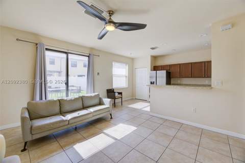 3316 W 91st Ter, Hialeah FL - photo 15 of 47