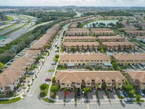 3316 W 91st Ter, Hialeah FL - photo 6 of 47