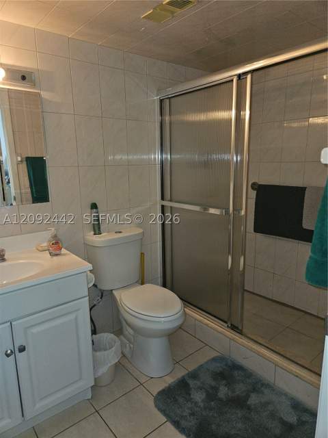 17600 N Bay Rd N302, Sunny Isles Beach FL - photo 12 of 13