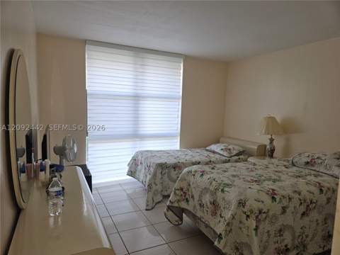 17600 N Bay Rd N302, Sunny Isles Beach FL - photo 9 of 13