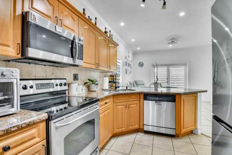 22567 SW 102nd Path, Cutler Bay FL - photo 18 of 39