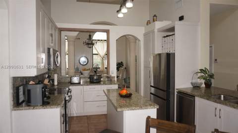 12965 SW 197th St, Miami FL - photo 11 of 31