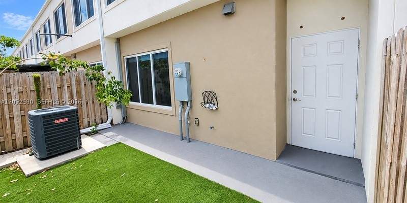 4 bedroom SingleFamilyResidence at 14004 SW 259th Way, Paradise Gardens, Homestead — photo 2