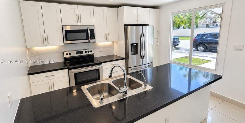 4 bedroom SingleFamilyResidence at 14004 SW 259th Way, Paradise Gardens, Homestead — photo 4