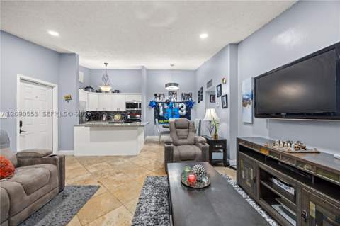 917 NE 199th St 204, Miami FL - photo 11 of 32