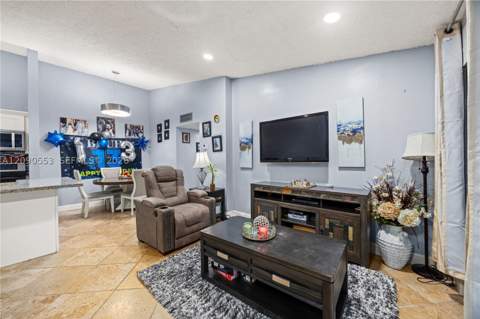 917 NE 199th St 204, Miami FL - photo 12 of 32